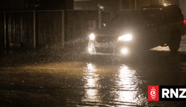 Weather: Lower North island residents urged to evacuate from low-lying, flood-prone areas