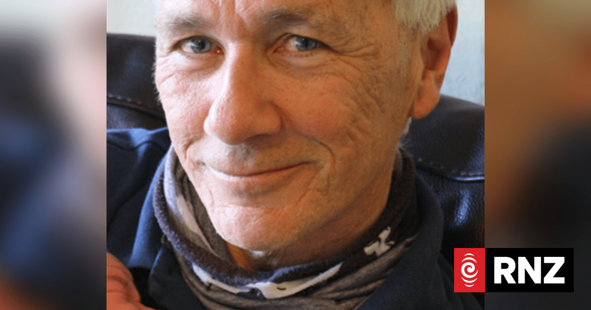 Police search street, streams as man reported missing in Wellington storm