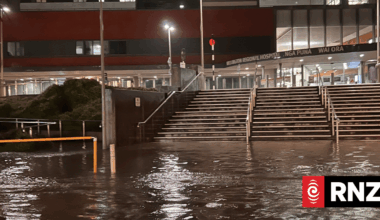 Live Weather: Flooding in Wellington as more downpours hit central NZ overnight
