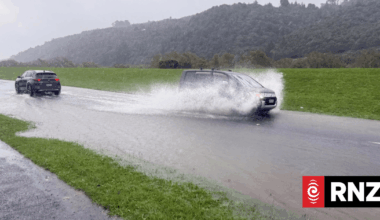 Live: Heavy rain, reports of flooding in lower North Island