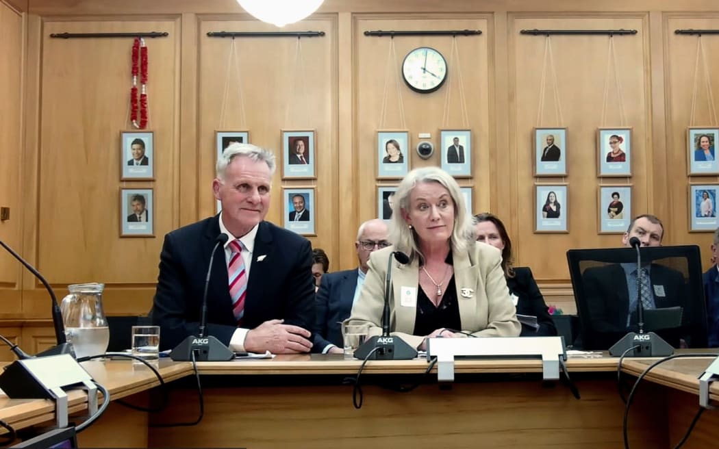 KiwiRail CEO, Peter Reidy and Board Chair, Suzanne Tindal during a Decemeber 2025 Select Committee during scrutiny week.