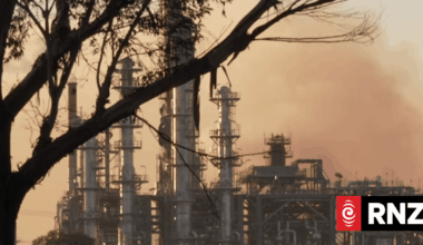 Explosions as one of Australia's two oil refineries erupts in flames