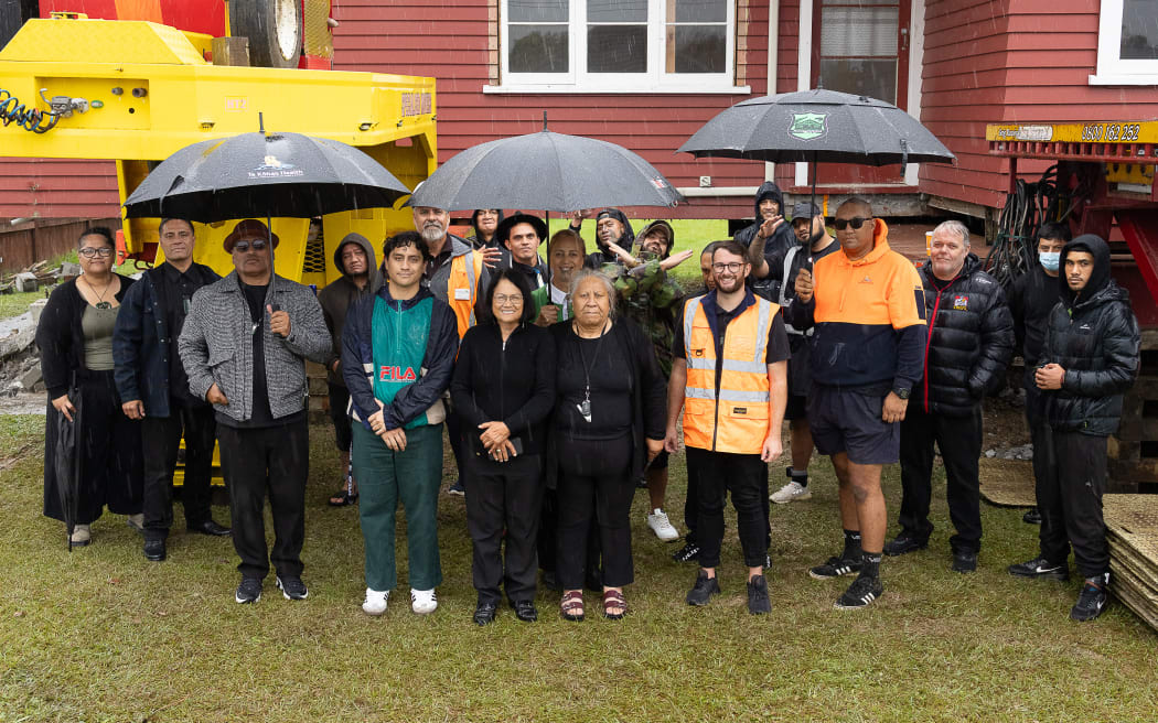 A Waikato community is coming together to support Māori healthcare worker Billie Gillet-Kati, whose home was destroyed in a 2021 fire, with a health provider gifting her a repurposed whare.