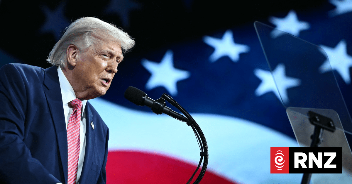 Trump orders US Navy to block Hormuz Strait after Iran talks fail