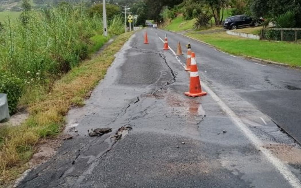 Rāwene residents are being urged to conserve water, after a main broke under Parnell Street, the town's main road.
