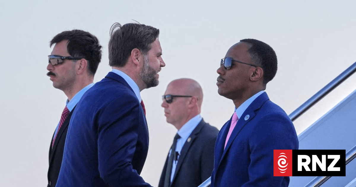 US team heads to Iran talks in Pakistan with low expectations