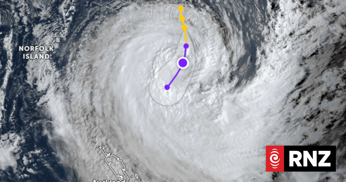 Weather: First impacts could be felt Saturday morning as Cyclone Vaianu nears