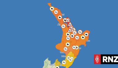 Live weather: Red warnings as North Island braces for Cyclone Vaianu