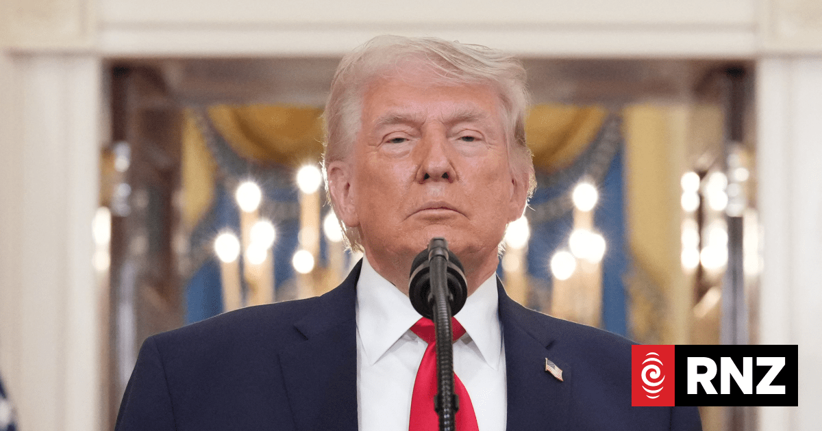 Trump appears to extend Iran deadline in cryptic and expletive-laden posts