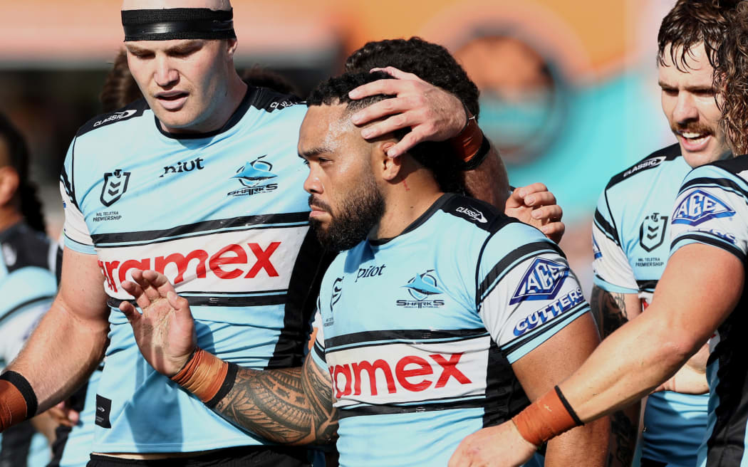 Siosifa Talakai of the Sharks celebrates his try with teammates during the match between Cronulla-Sutherland Sharks v One NZ Warriors.
