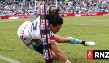 Live NRL: NZ Warriors v Cronulla Sharks at Sydney's Ocean Protect Stadium