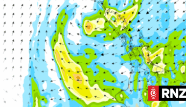 Weather: Heavy rain, strong winds warning for upper North Island