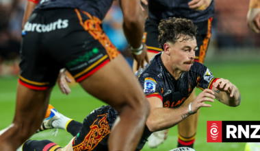 Super Rugby Pacific - Chiefs v NSW Waratahs