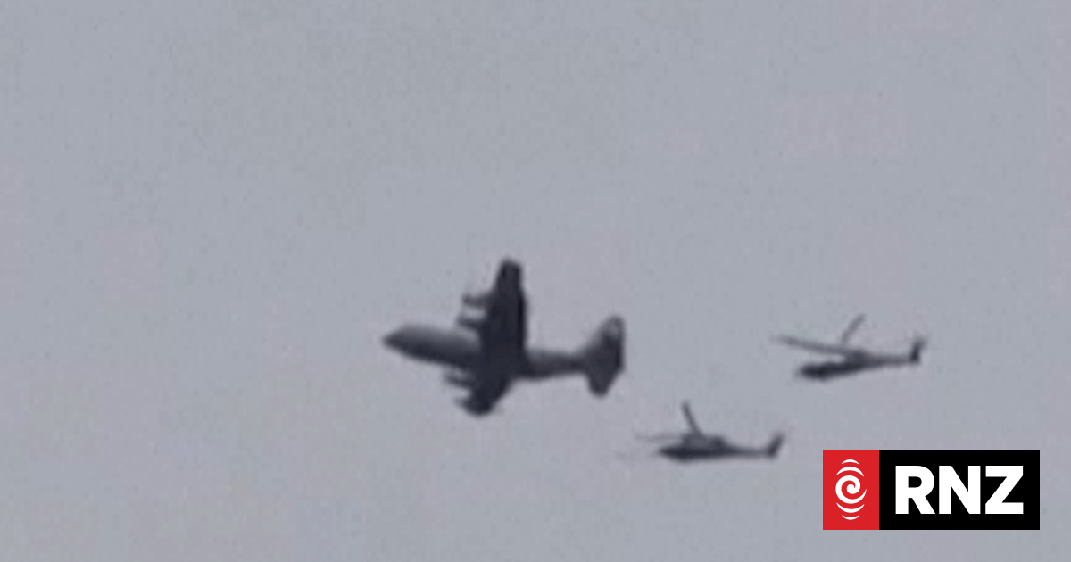 Iran hunts crew member of crashed US jet after one reported rescued