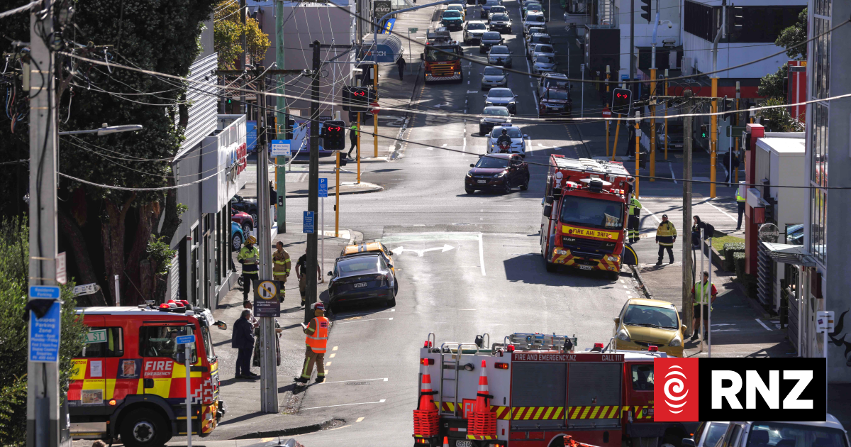 Wellington apartment building evacuated due to gas leak