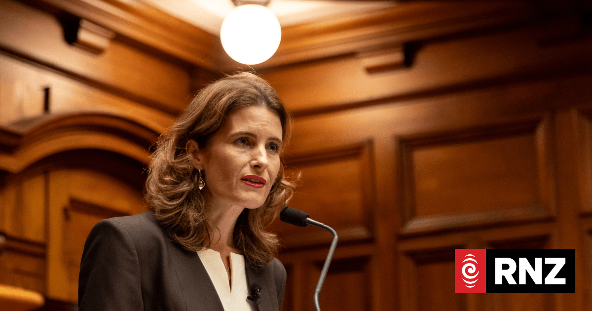 Government will announce new deal for additional fuel stock in coming days