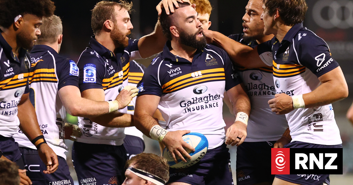 Super Rugby Pacific: Highlanders stumble late against Brumbies at Forsyth Barr Stadium