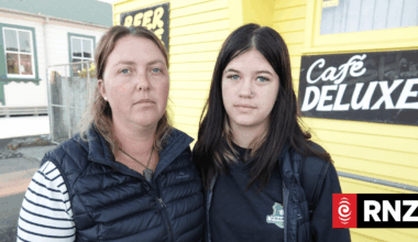 User-pays bus service for Manawatū school children to stop