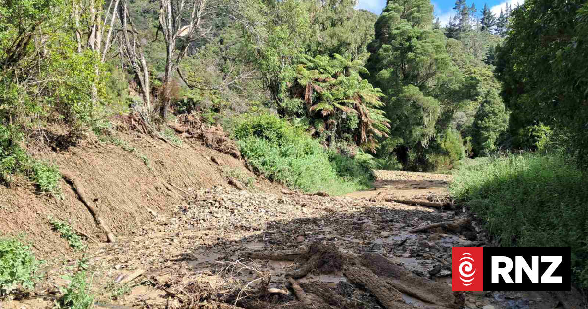 State Highway 2 blocked by slip in the Waioweka Gorge