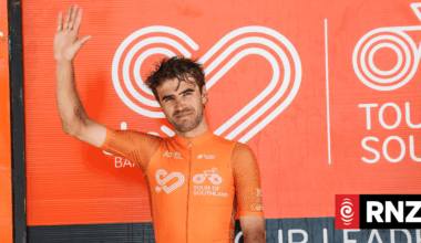 Kiwi cyclist Kiaan Watts banned for throwing punch