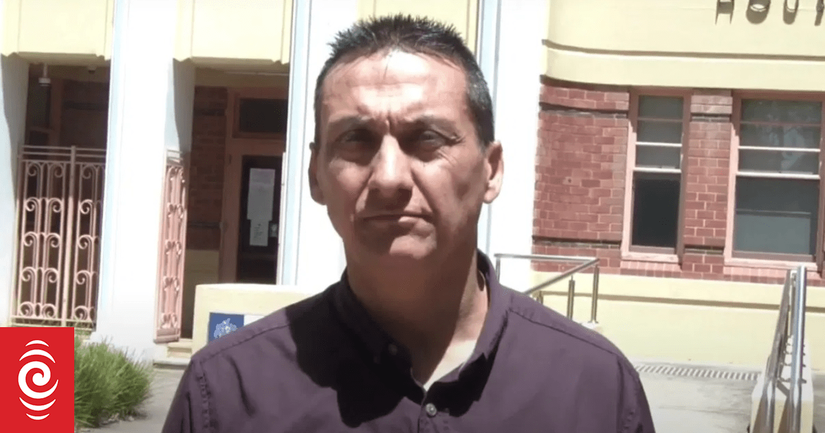 Two arrested as part of police investigation into fugitive Dezi Freeman fatally shot on Monday