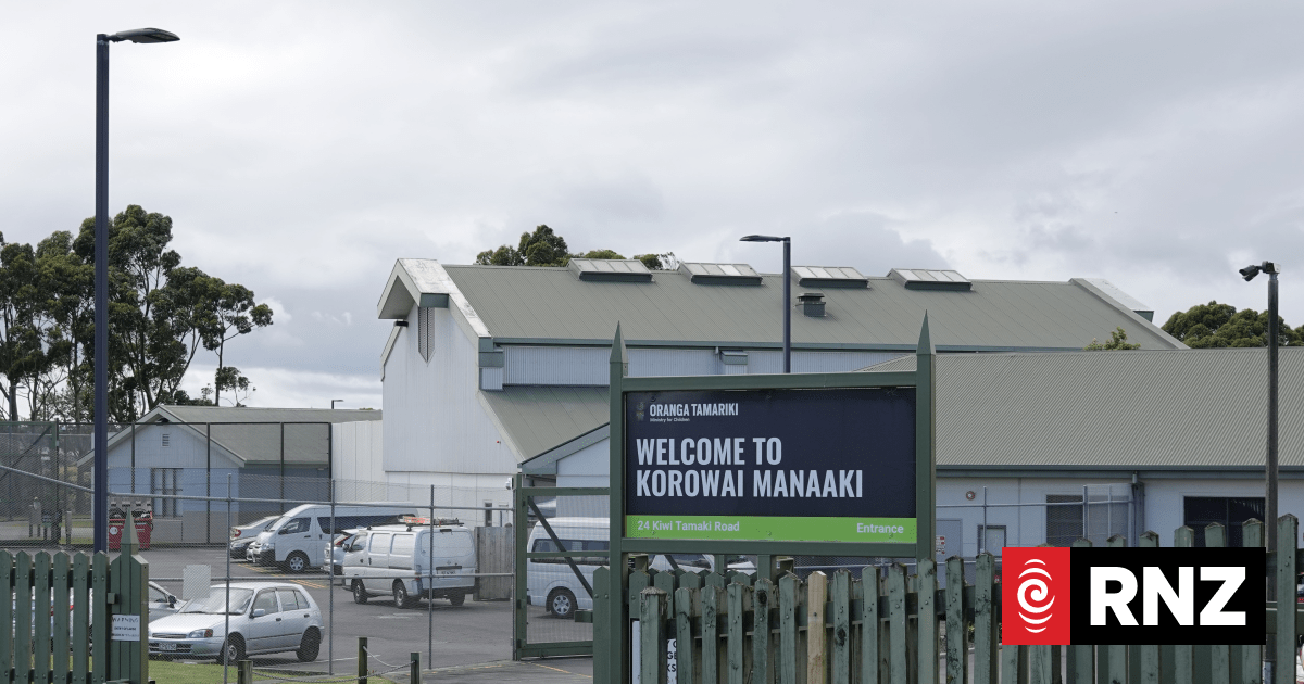 Young people come down from roof of youth justice residence in South Auckland