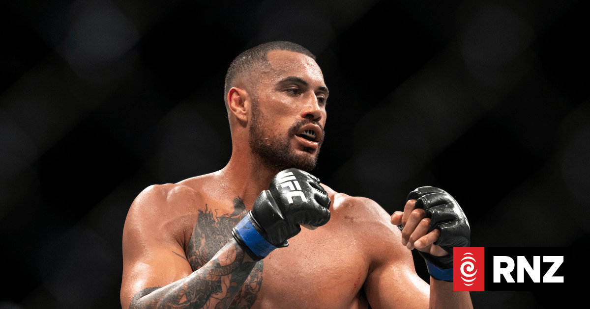 Live: UFC 327 - Carlos Ulberg v Jiri Prochazka