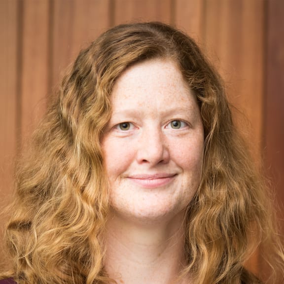 Dr Nicola Gaston