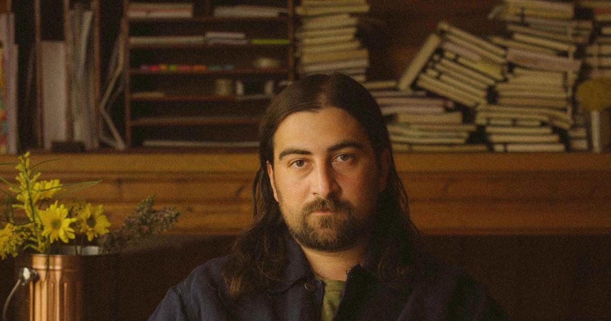 Noah Kahan’s ‘The Great Divide’ – Full Album Lyrics & Meanings Guide