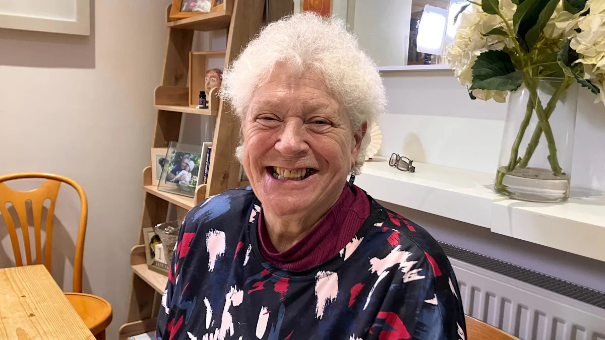 Can day care service help dementia patients?