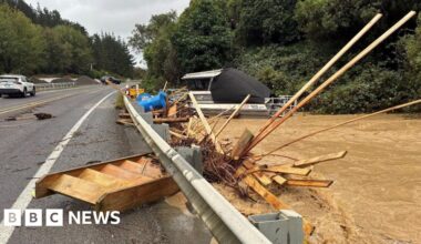 New Zealand declares state of emergency in Wellington as floods hit - BBC