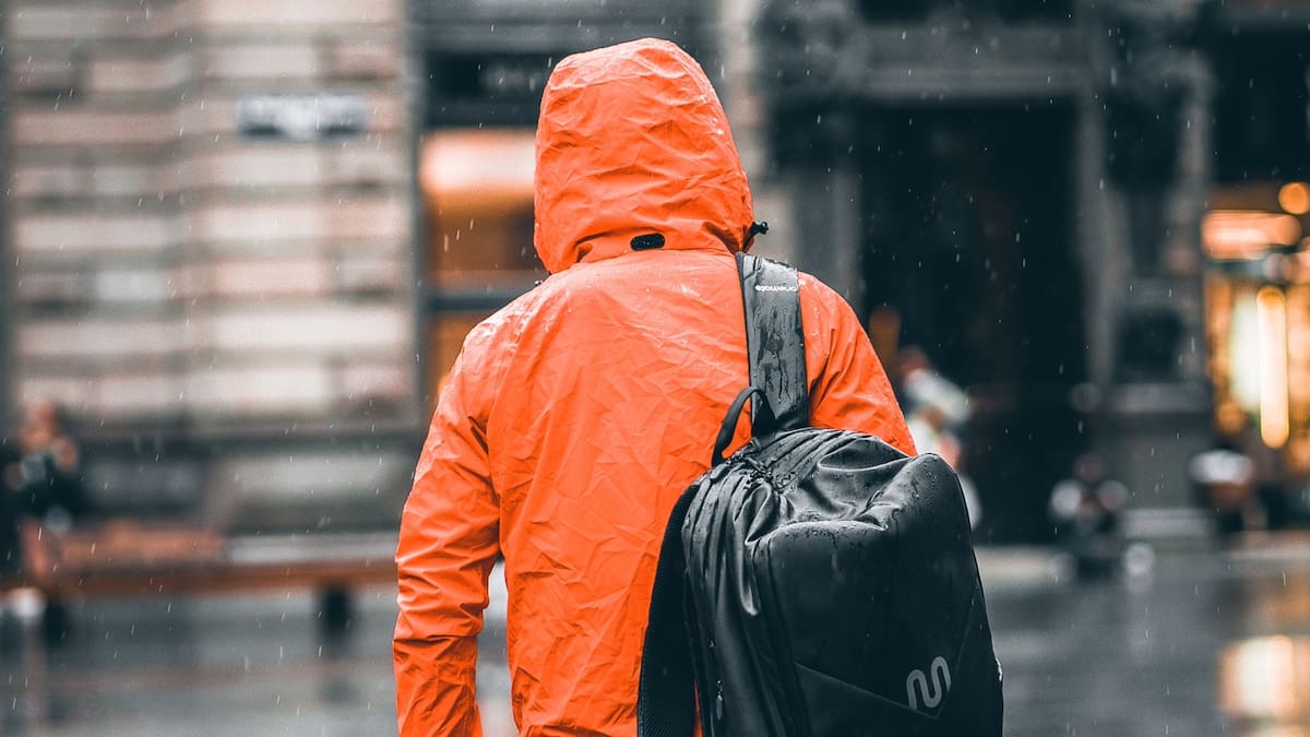 This is what you should pack in an emergency grab bag