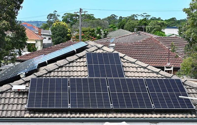 NZ orders networks to "buy back" rooftop solar during peaks, in suite of DER-boosting reforms