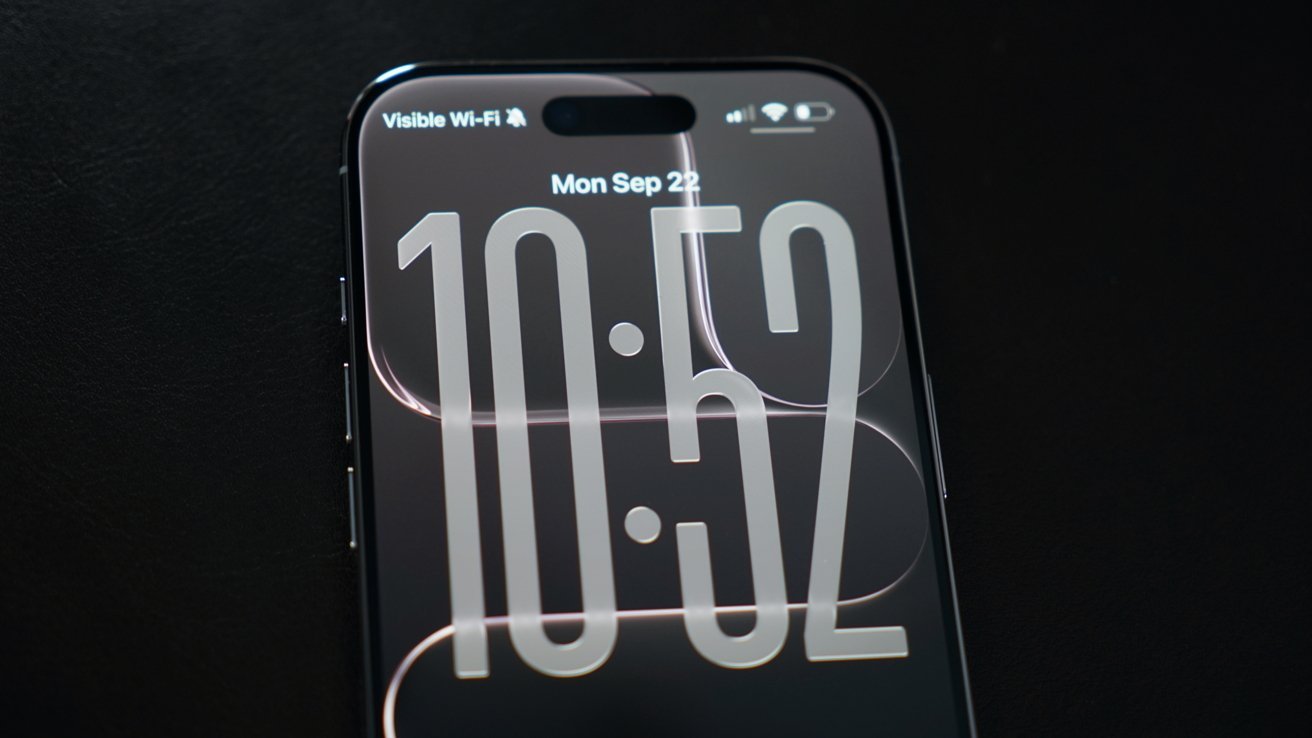 'Liquid Glass Display' will kill iPhone bezel with optical trickery