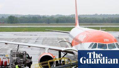 EasyJet warns of impact on profits as Iran war hits bookings and fuel prices | easyJet