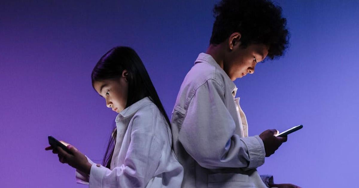 Data reveals wealthy kids use screens more than poorer peers | National