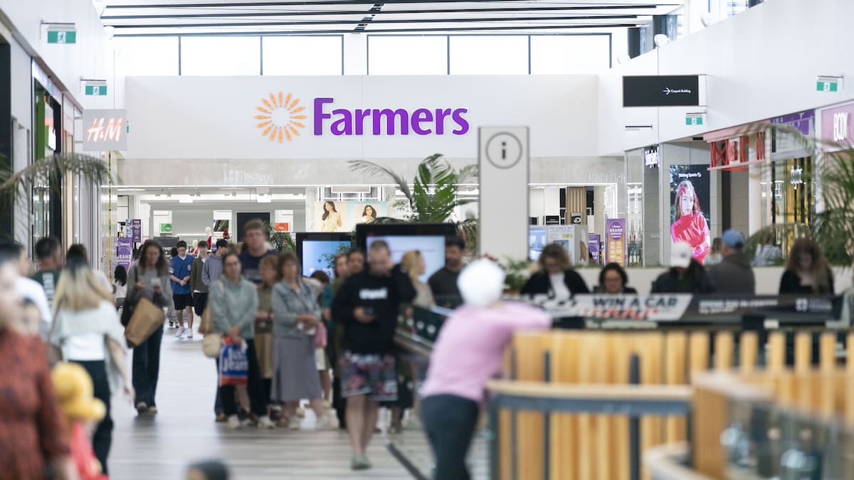 Tauranga retail stores close, move and expand