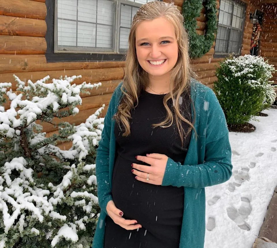Kendra Duggar, pictured above showing off her baby bump, reportedly turned her and Joseph Duggar’s home into a rental property and sold their things to help pay for her husband’s $600k bond and get him out of jail. littleduggarfamily/Instagram