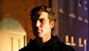 Theo plots to ruin Todd's plans to leave