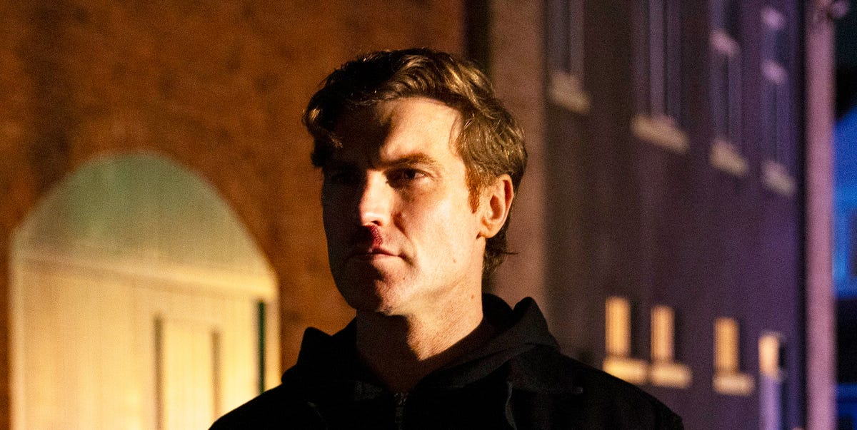 Theo plots to ruin Todd's plans to leave