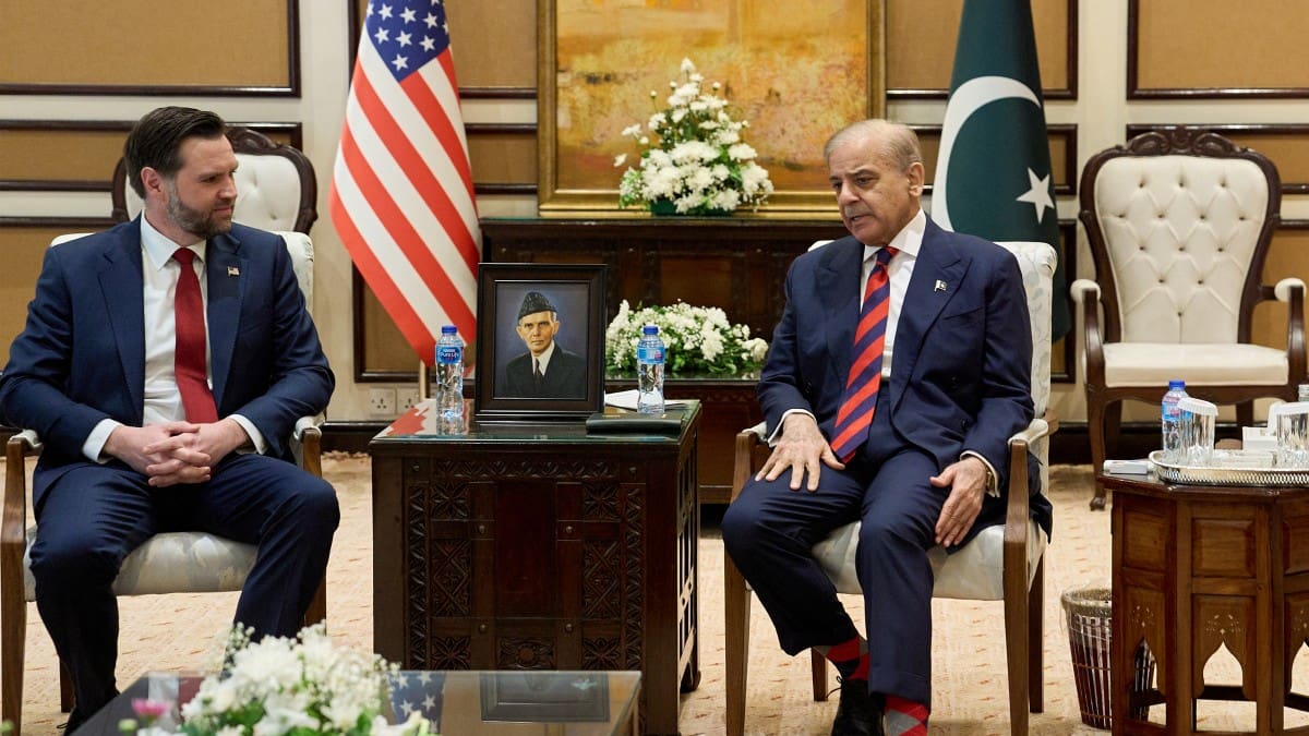 US-Iran peace talks break for the night after a marathon 15 hours