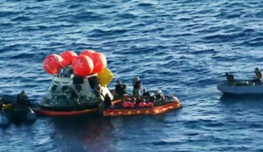 Watch: The moment Artemis II touched down on Earth and the crew was pulled to safety - NZ Herald