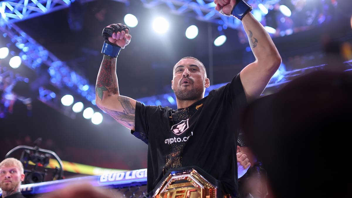 UFC 327: Carlos Ulberg knocks Jiri Prochazka out to win UFC light heavyweight title