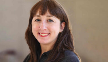 Portrait of Amanda Perofsky.