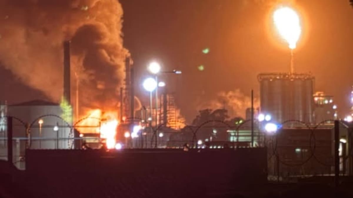 Fire breaks out at Viva Energy oil refinery in Geelong, Australia