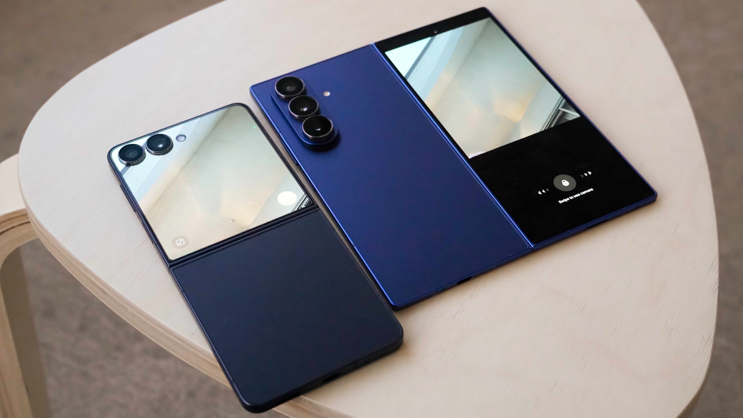 The camera cover screen preview on a Galaxy Z Flip 7 and Galaxy Z Fold 7.