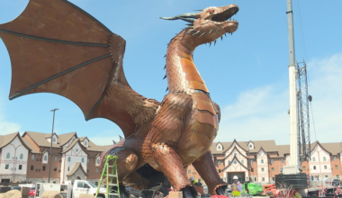 70-foot dragon sculpture arrives in Wisconsin Dells ahead of Dellshire Resort’s grand opening