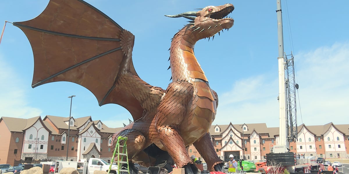 70-foot dragon sculpture arrives in Wisconsin Dells ahead of Dellshire Resort’s grand opening