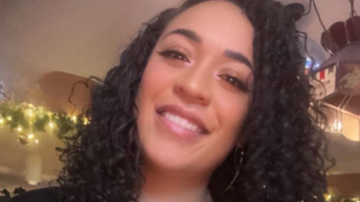 Kiwi on Green Card held by ICE after trip to visit whānau, family seek answers