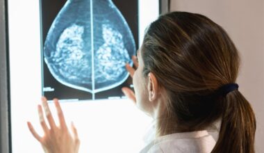 Scientists Reveal Why Breast Cancer Risk Rises With Age : ScienceAlert